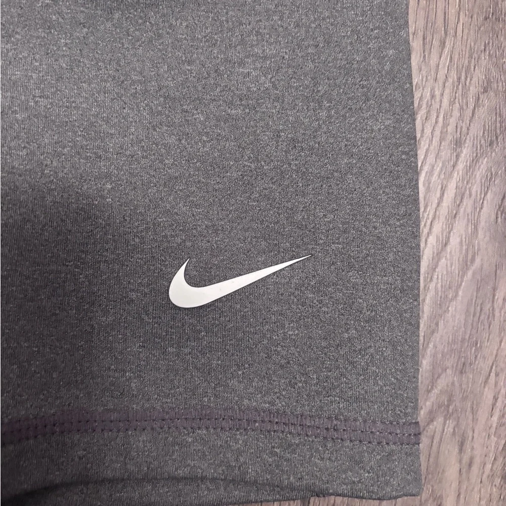 Youth Medium Nike Pro Charcoal Training Shorts - Picture 3 of 5